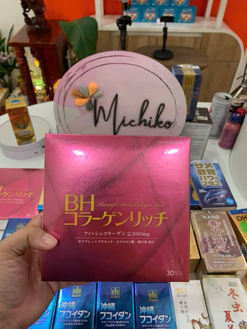 Hộp bột uống BH Collagen Rich Beautiful Habit Nichiei Bussan 30 gói