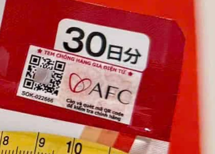 Tem chống hàng giả AFC Ellagic Acid Tem chống hàng giả điện tử AFC trên túi Ellagic Acid, có mã QR cào và quét để kiểm tra chính hãng